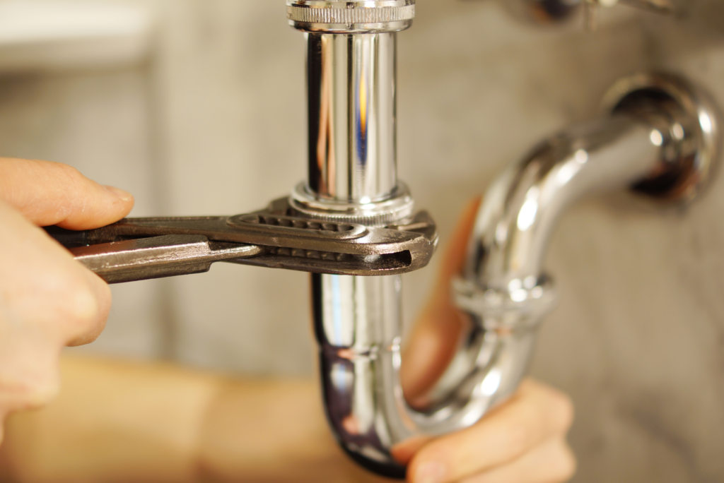 5 Signs You Need Emergency Plumbing in Boynton Beach